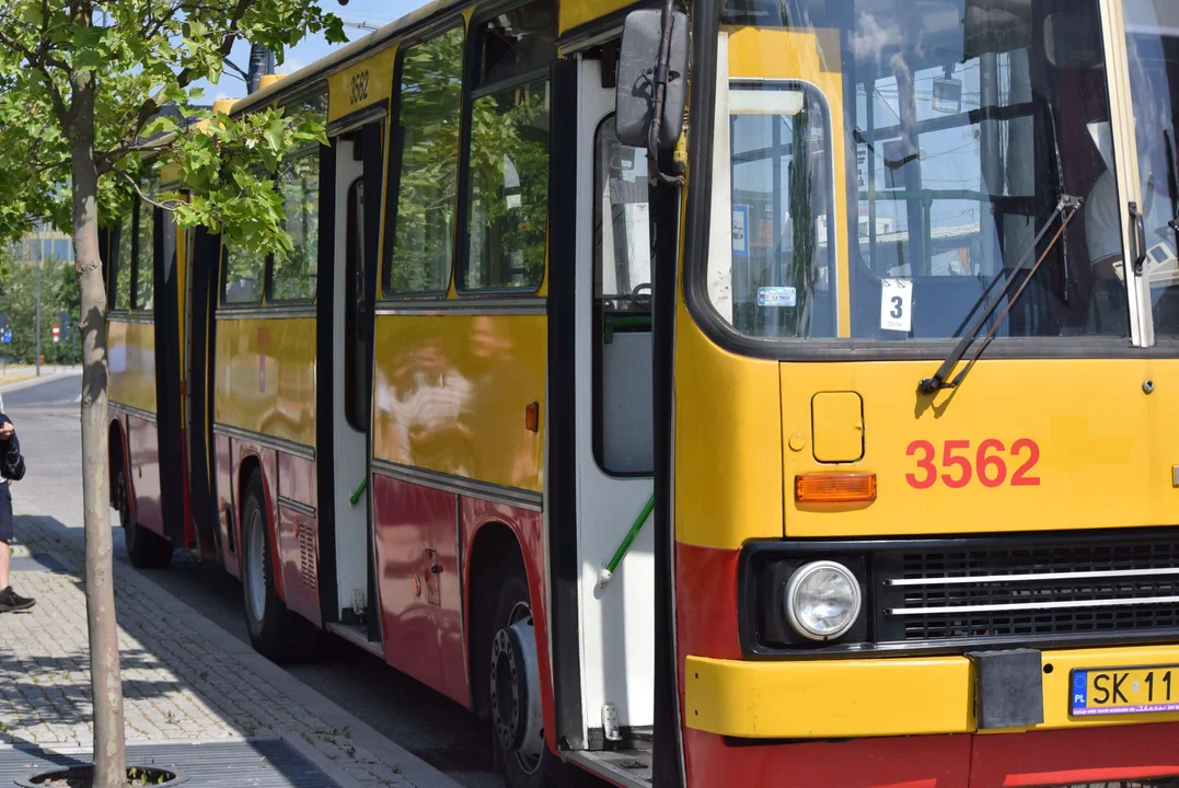 Łódzkie Linie Turystyczne zapraszają przez cały weekend. Po Łodzi jeżdzą prawdziwe klasyki!