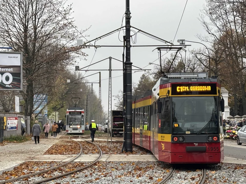 Stary Cmentarz w Łodzi podczas Wszystkich Świętych 2024