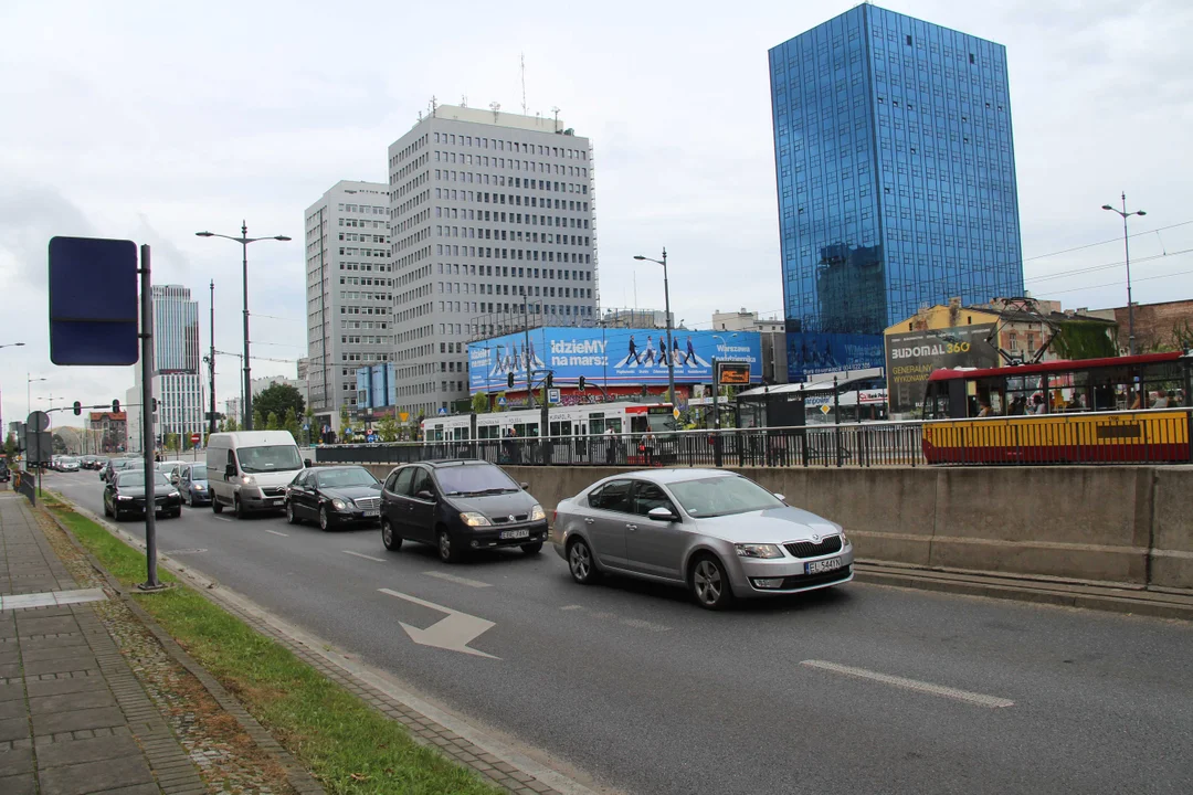 Utrudnienia na al. Piłsudskiego w Łodzi - 23.09.2023 r.