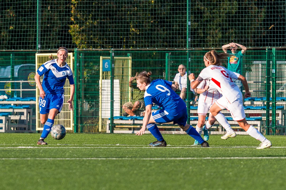 Futbolistki Wisły Płock walczą w drugiej lidze. Tym razem Ostrovia była za mocna [ZDJĘCIA] - Zdjęcie główne