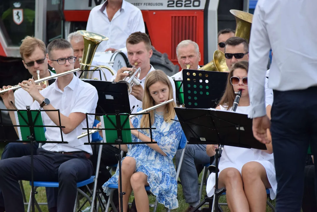 Dożynki gminy Stryków w Warszewicach