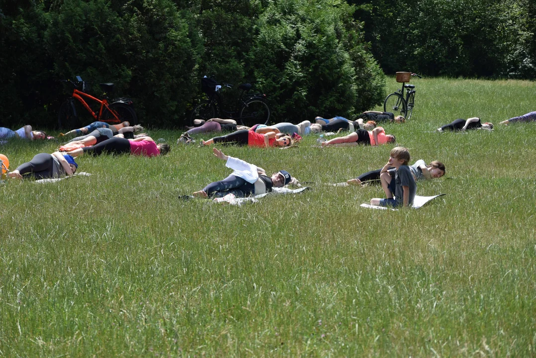 Joga w Parku Poniatowskiego