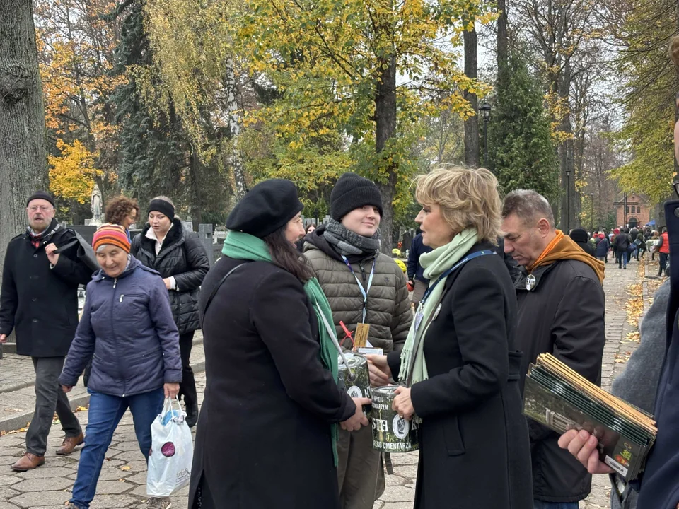 Stary Cmentarz w Łodzi podczas Wszystkich Świętych 2024