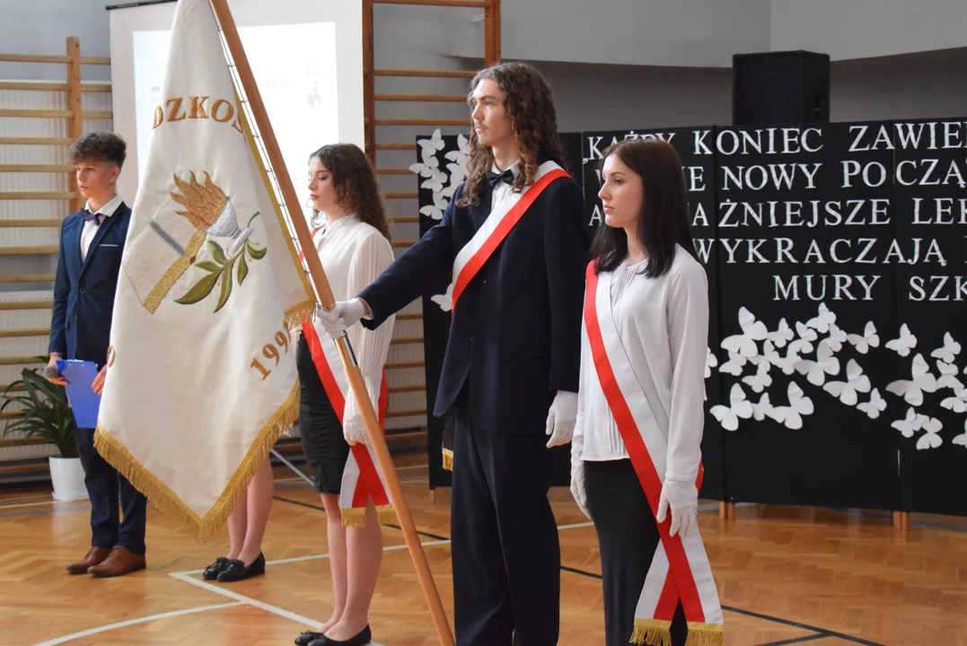 Pożegnanie maturzystów z Samorządowego Liceum Ogólnokształcące im. Romualda Traugutta w Zgierzu