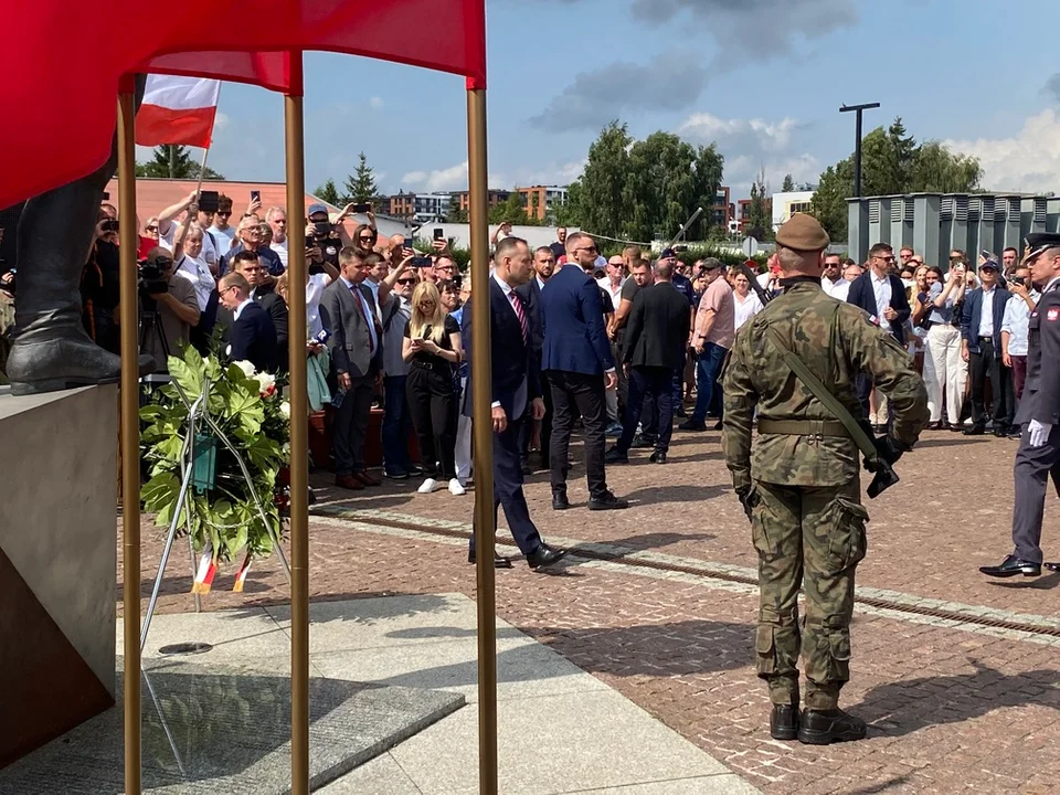 Prezydent Karol Nawrocki w Gdańsku. Złożył wieniec przed pomnikiem Witolda Pileckiego