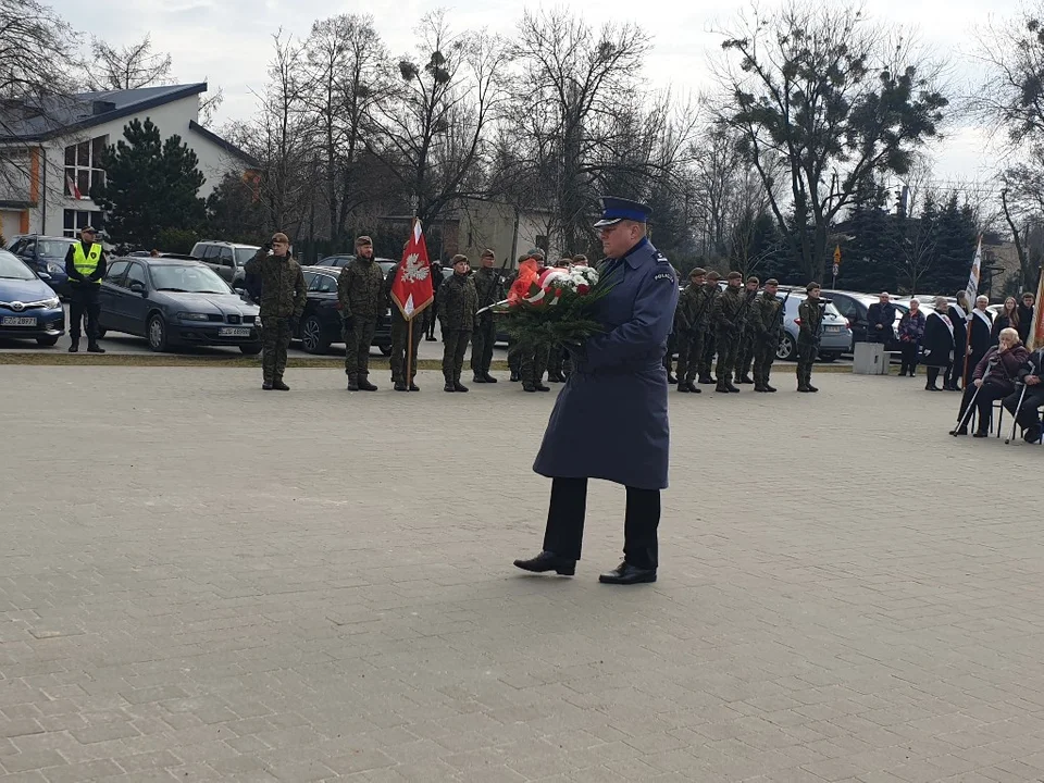 Obchody Zbrodni Zgierskiej na placu Stu straconych [zdjęcia]