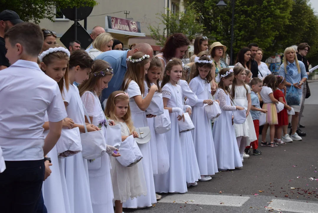 procesja Bożego Ciała w parafii Matki Bożej Dobrej Rady w Zgierzu