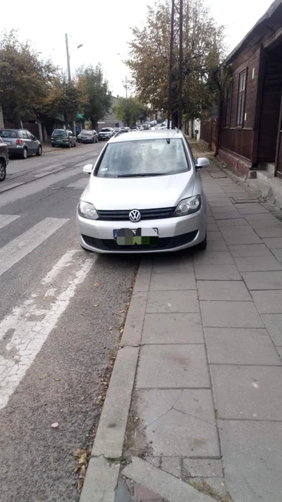 Jak parkują zgierzanie? Kolejna odsłona galerii "mistrzów". Czyżby bili się o palmę pierwszeństwa? [zdjęcia]