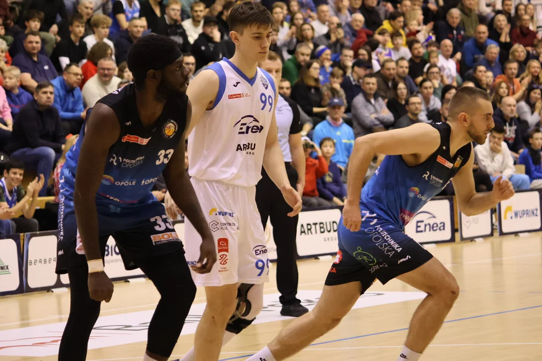 Enea Basket Poznań żegna się z własnymi kibicami zwycięstwem