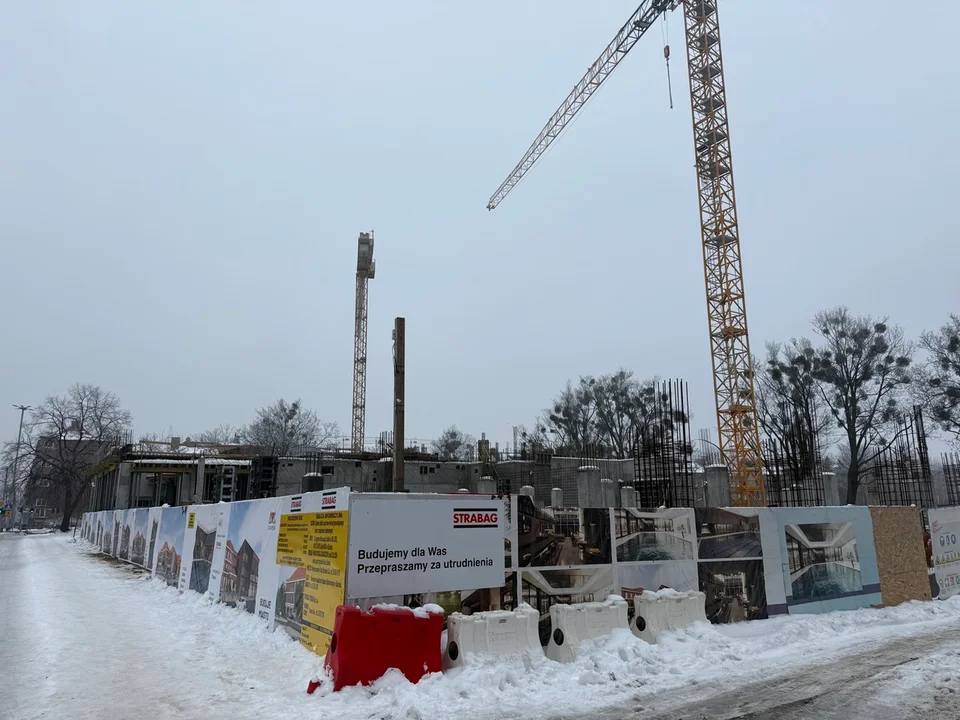 Sprawdzamy postępy prac. Nowy basen przy al. Legionów już rośnie - Zdjęcie główne