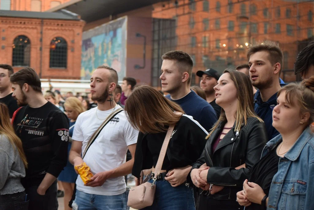 Koncert O.S.T.R. i gości w Manufakturze w Łodzi