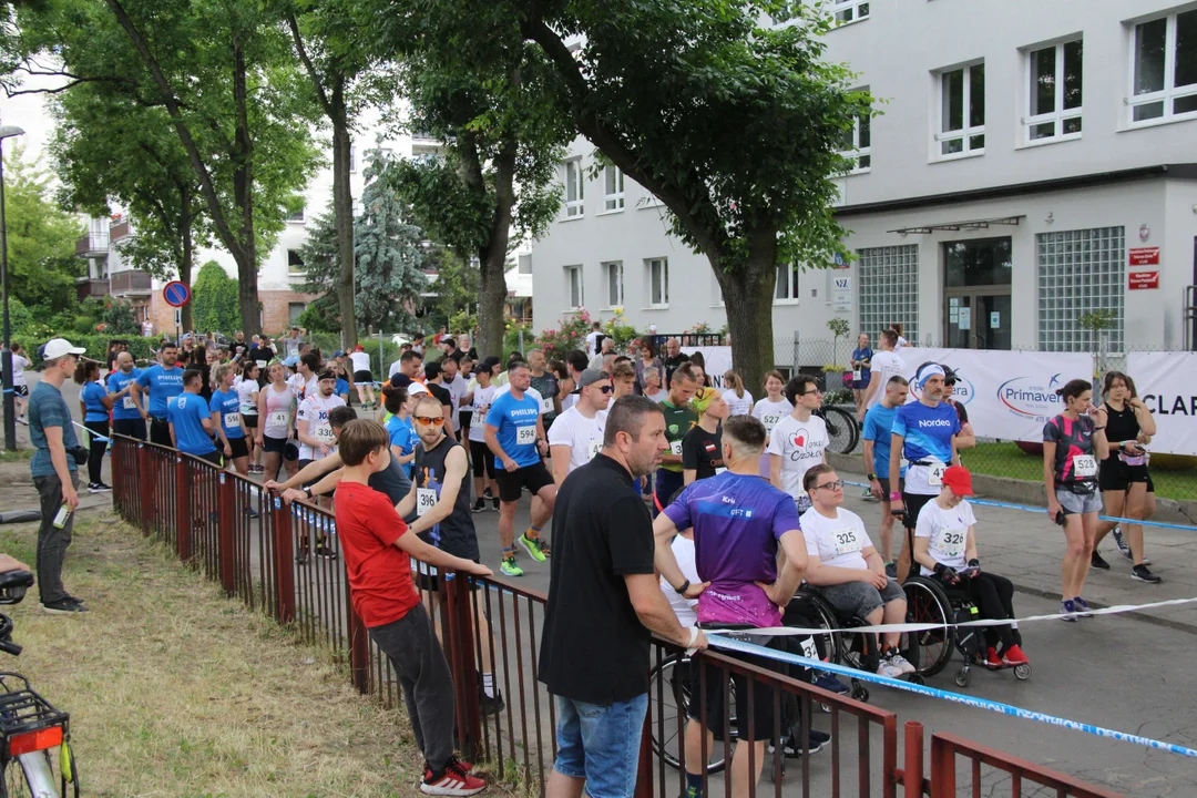 Piknik rodzinny fundacji „Daj piątaka na dzieciaka” na Bałutach