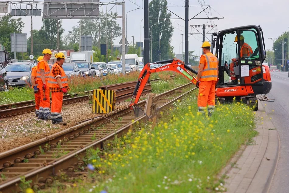 Utrudnienia na al. Włókniarzy w Łodzi