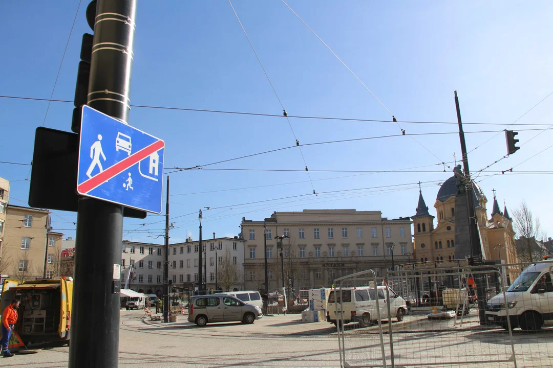 Tak wygląda plac Wolności w Łodzi na kilka dni przed oficjalnym otwarciem