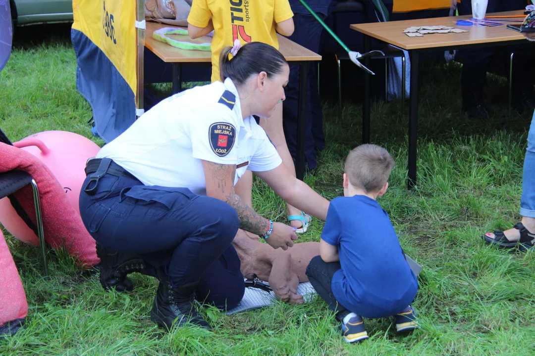 Piknik rodzinny w parku na Młynku w Łodzi