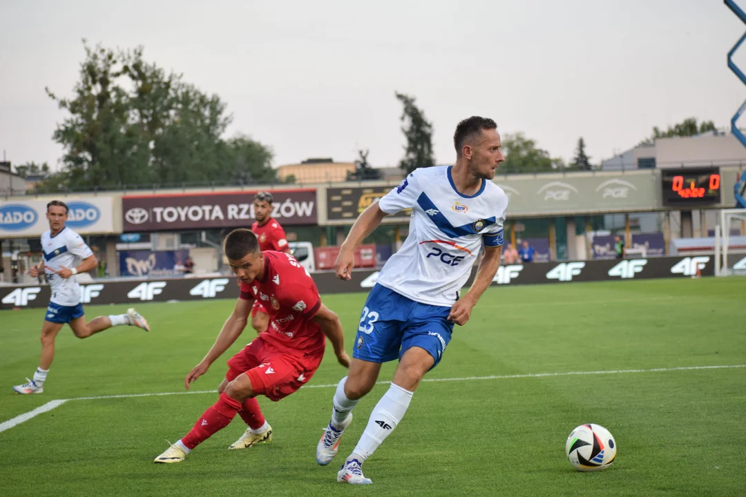 Mecz Widzew Łódź vs Stal Mielec