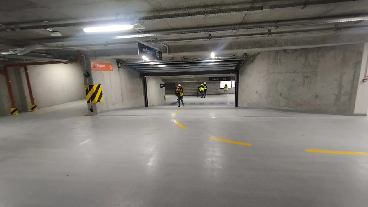 Parking przy Wschodniej 62/64 w Łodzi