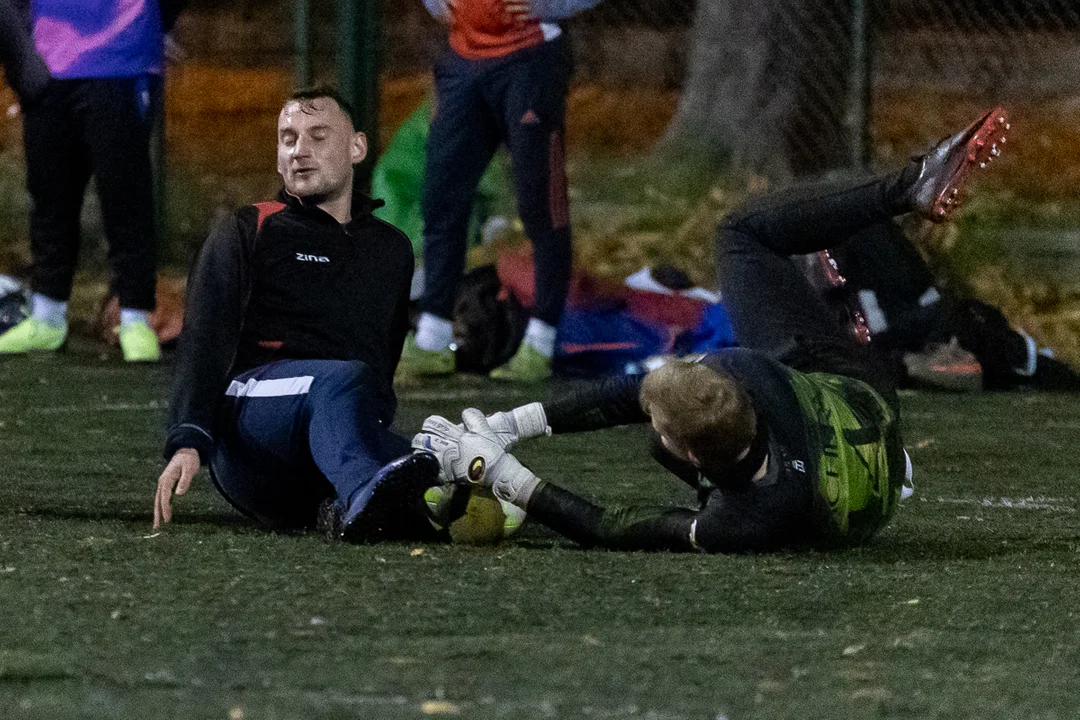 Duże emocje w spotkaniu AGKS 2 oraz FC Farselona w rozgrywkach Playareny