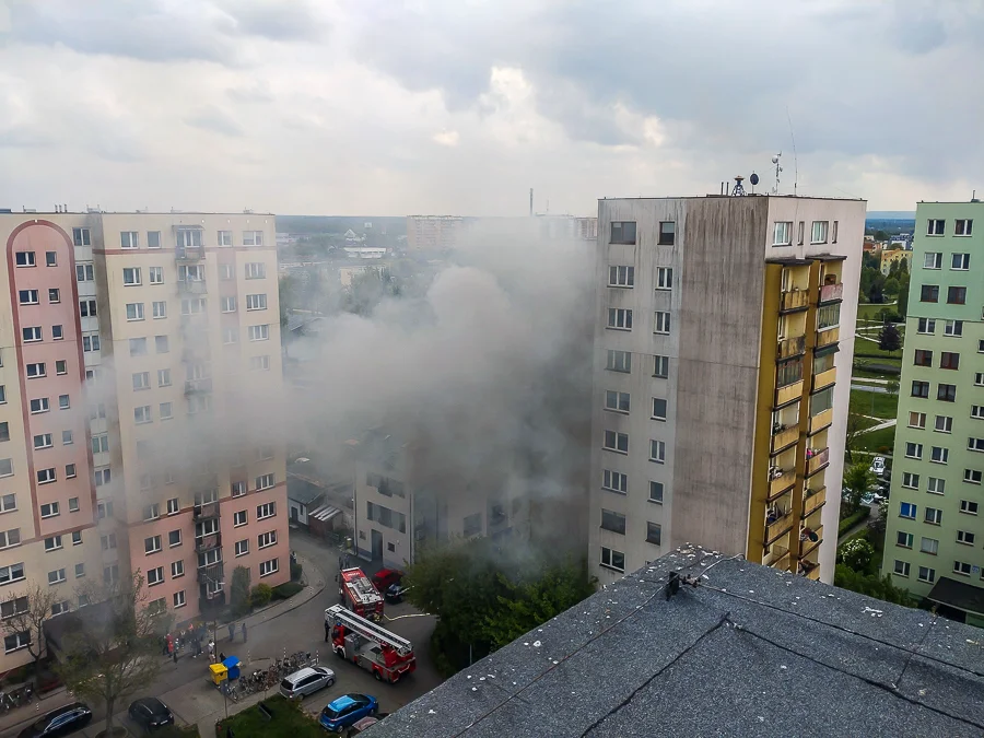 Tragiczny pożar w regionie. Strażacy znaleźli w mieszkaniu zwęglone ciało [VIDEO] - Zdjęcie główne