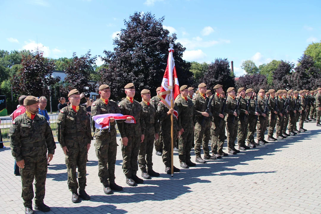 Przysięga wojskowa żołnierzy dołączających do 9 Łódzkiej Brygady Obrony Terytorialnej