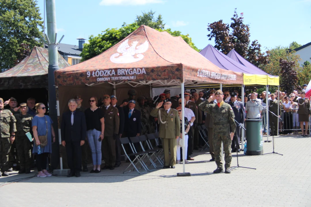 Przysięga wojskowa żołnierzy dołączających do 9 Łódzkiej Brygady Obrony Terytorialnej