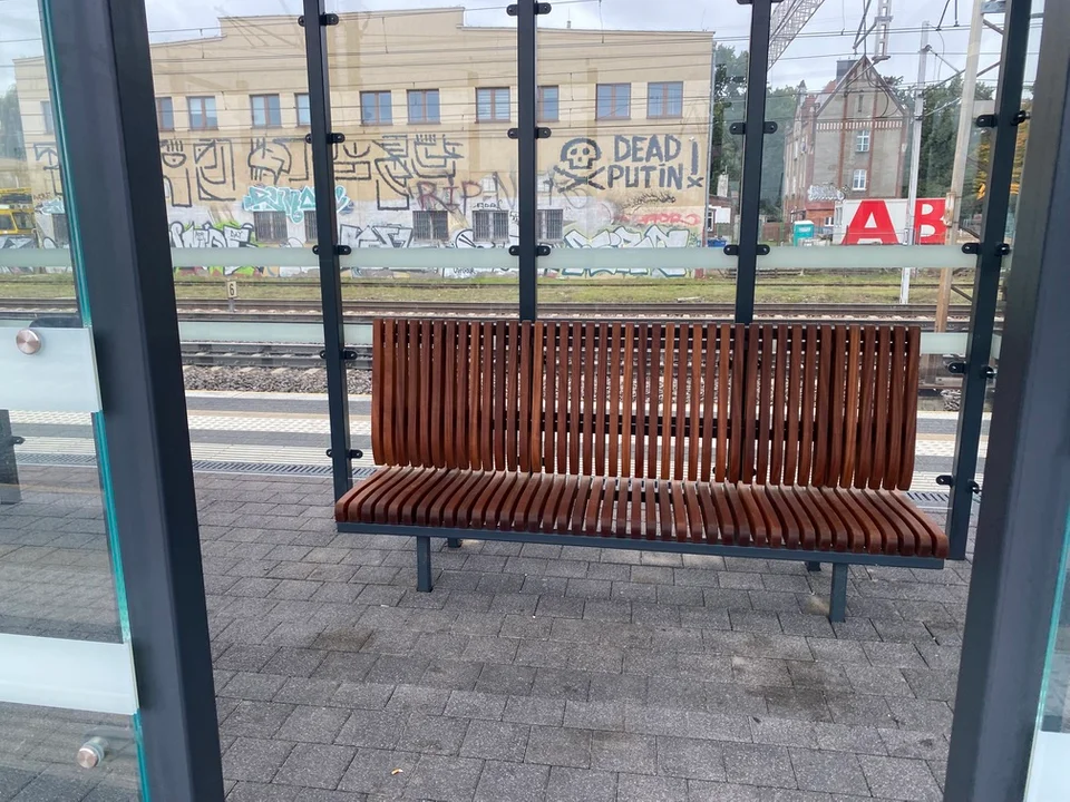 Nowy wygląd SKM Stocznia zaskakuje pasażerów