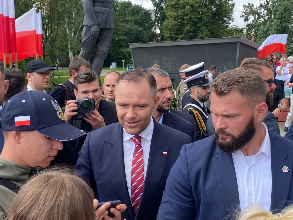 Prezydent Karol Nawrocki w Gdańsku. Złożył wieniec przed pomnikiem Witolda Pileckiego