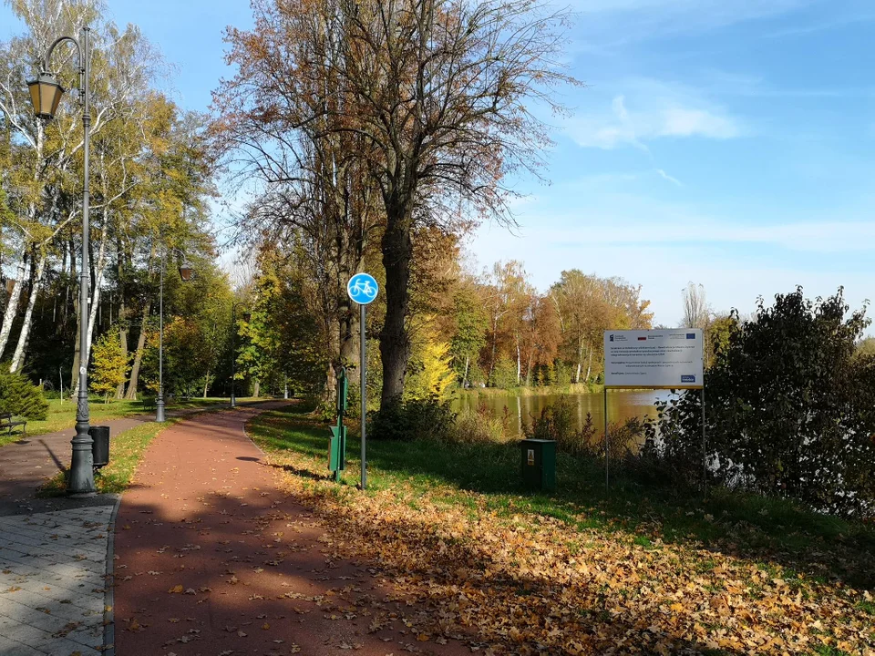 Zgierzanie korzystają z pięknej jesiennej pogody