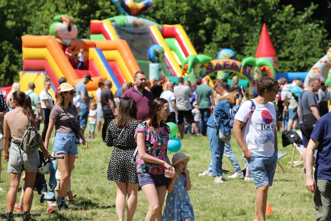 Piknik rodzinny z okazji dnia dziecka na Młynku w Łodzi