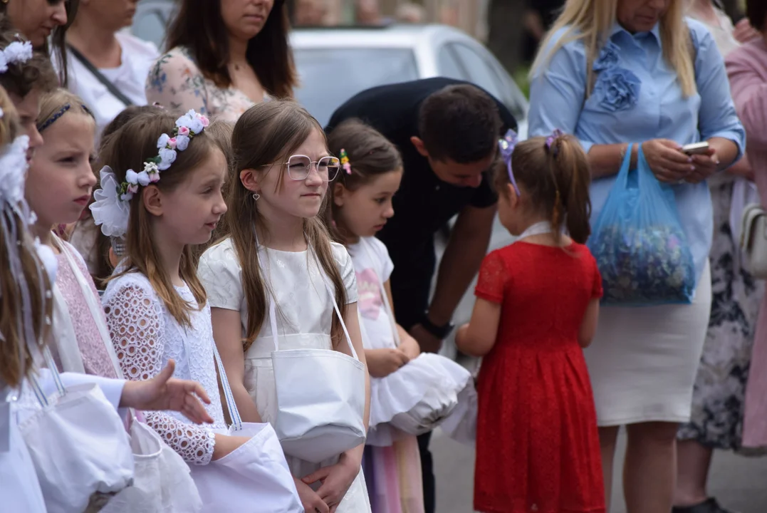 procesja Bożego Ciała w parafii Matki Bożej Dobrej Rady w Zgierzu