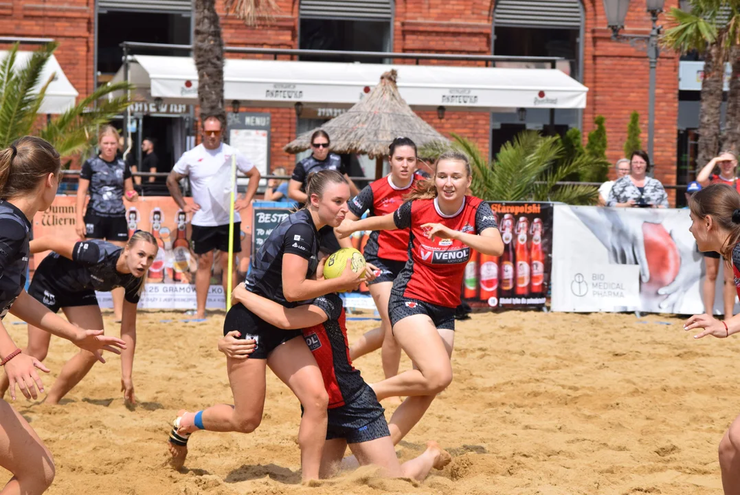 Beach Side Rugby w Manufakturze - atrakcje