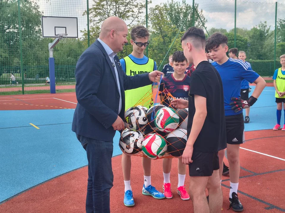 Duża inwestycja na Podolszycach. Zmodernizowali kolejny kompleks sportowy [ZDJĘCIA]