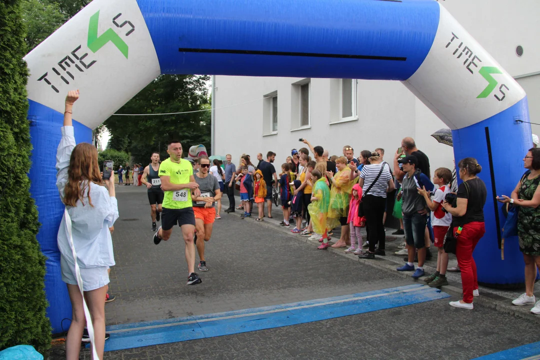 Piknik rodzinny fundacji „Daj piątaka na dzieciaka” na Bałutach