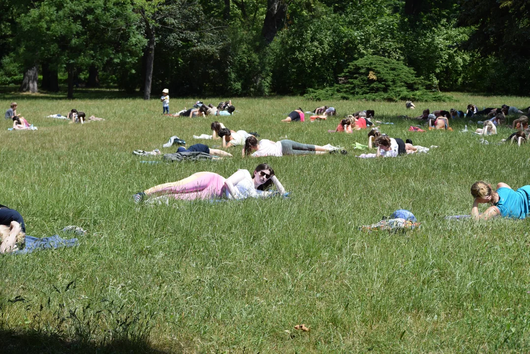 Joga w Parku Poniatowskiego