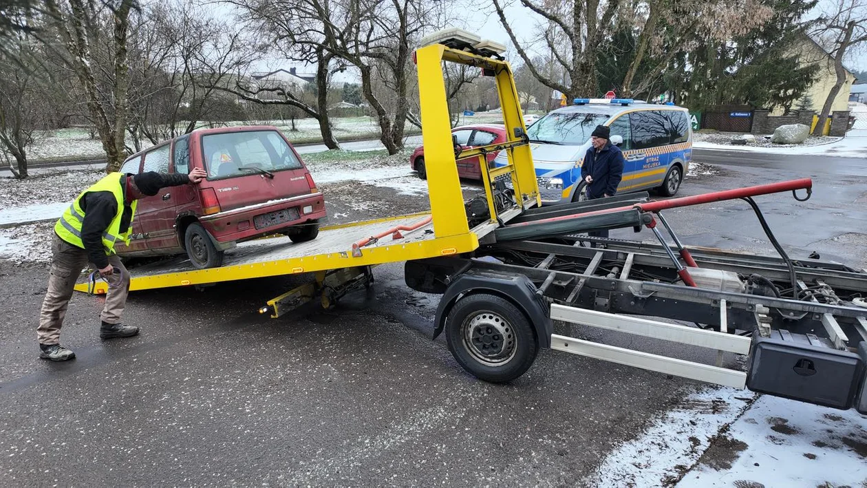 Auta odholowane z parkingów w Bełchatowie