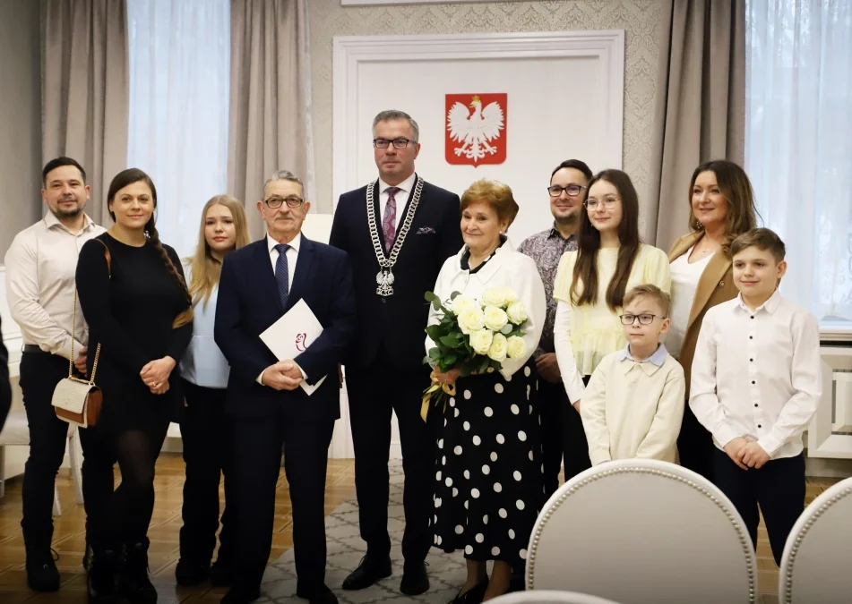 Podwójne święto miłości. Państwo Grzegory z Kutna świętowali Złote Gody w Walentynki (ZDJĘCIA) - Zdjęcie główne