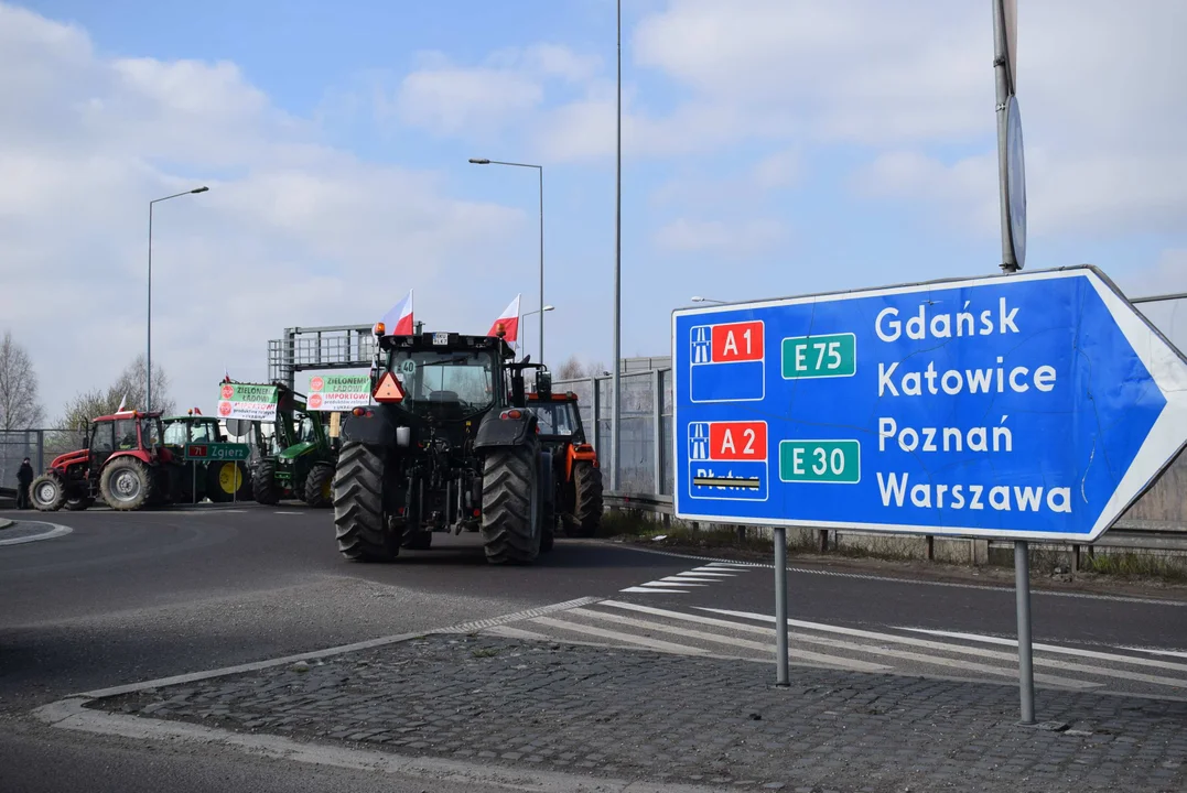 Protest rolników w Sosnowcu k. Strykowa