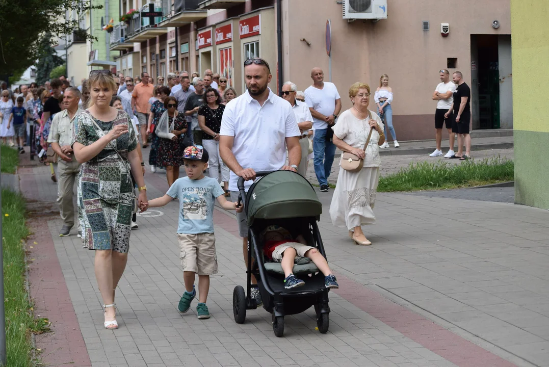 procesja Bożego Ciała w parafii Matki Bożej Dobrej Rady w Zgierzu