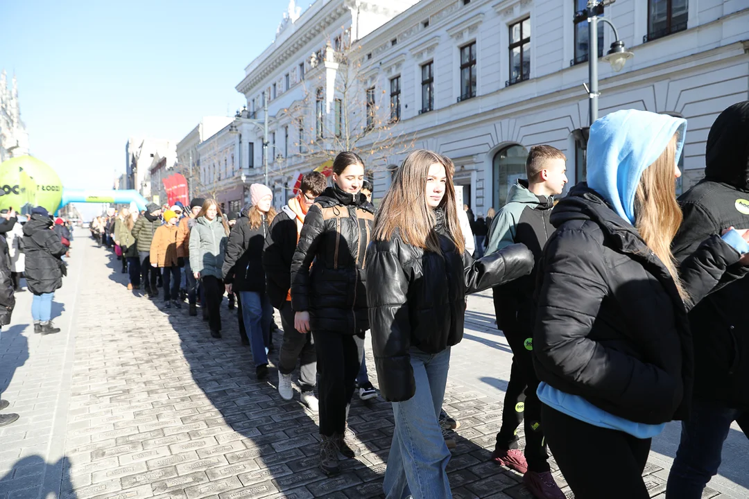 Polonez dla Łodzi. Maturzyści zatańczyli na Piotrkowskiej