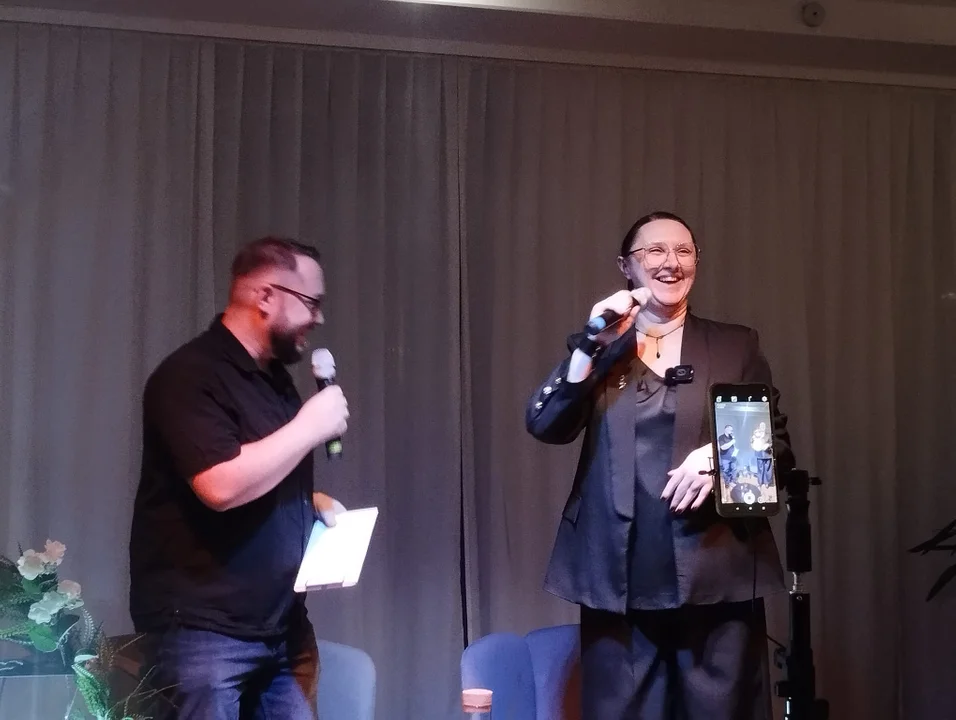 Fotoreporterka TuLodz.pl z debiutancką wystawą w Łasku [ZDJĘCIA] - Zdjęcie główne