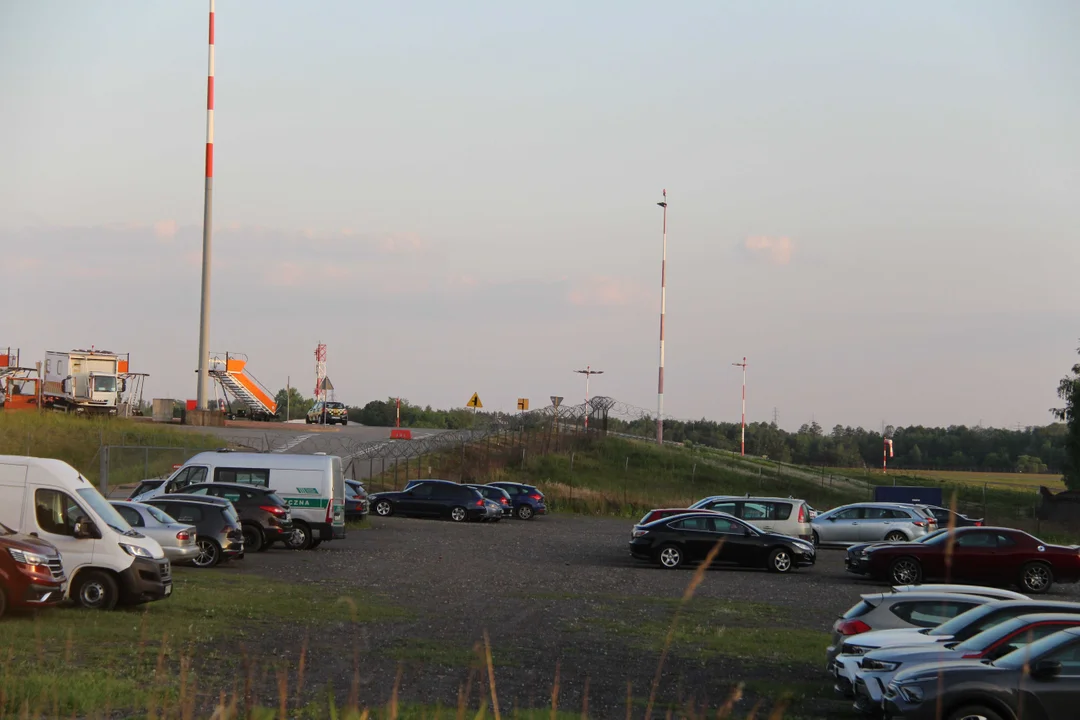 Parkingi przy łódzkim lotnisku