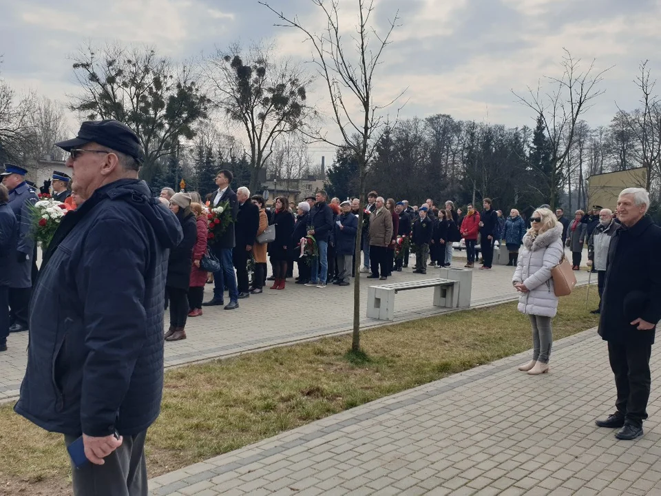 Obchody Zbrodni Zgierskiej na placu Stu straconych [zdjęcia]