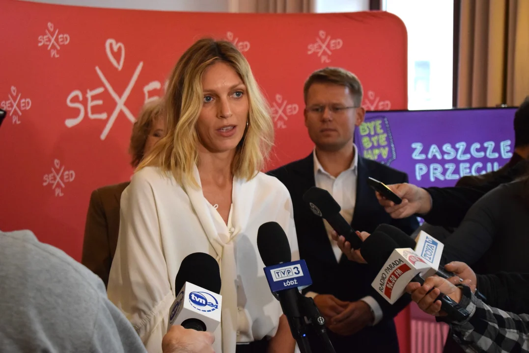 Anja Rubik z kampanią promującą szczepienia na HPV