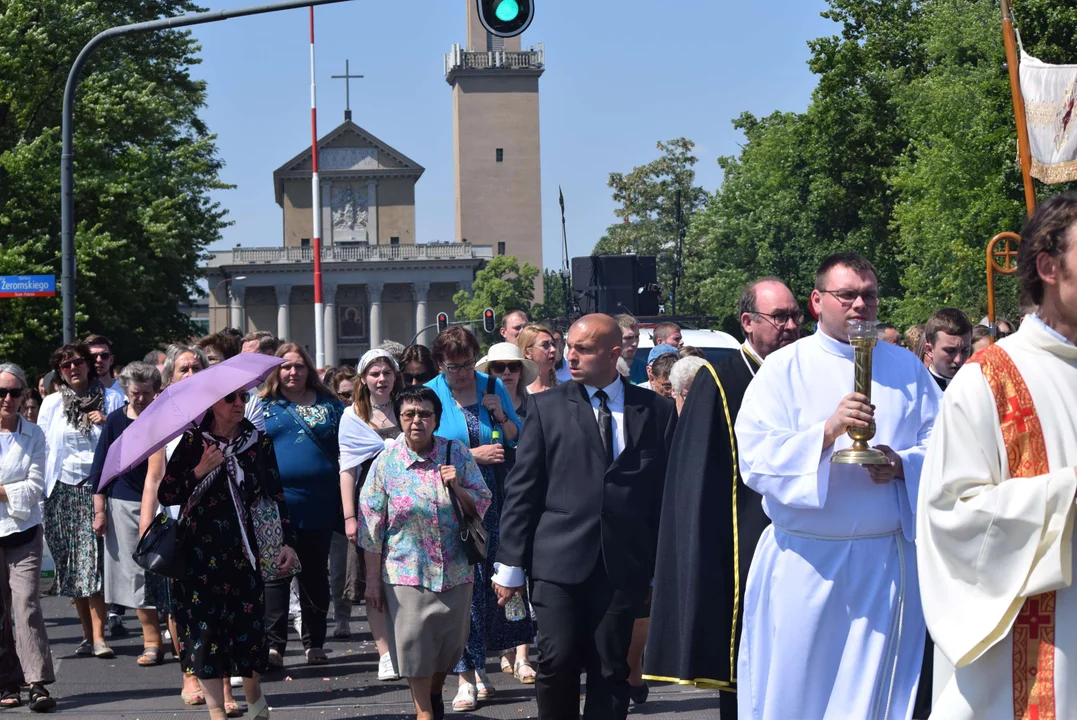 Procesje Bożego Ciała przeszły ulicami Łodzi