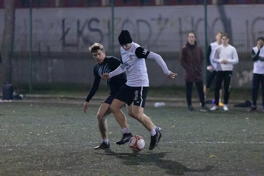 Playarena Łódź. Essa Flamingi Łódź vs F.C. Laga do przodu.