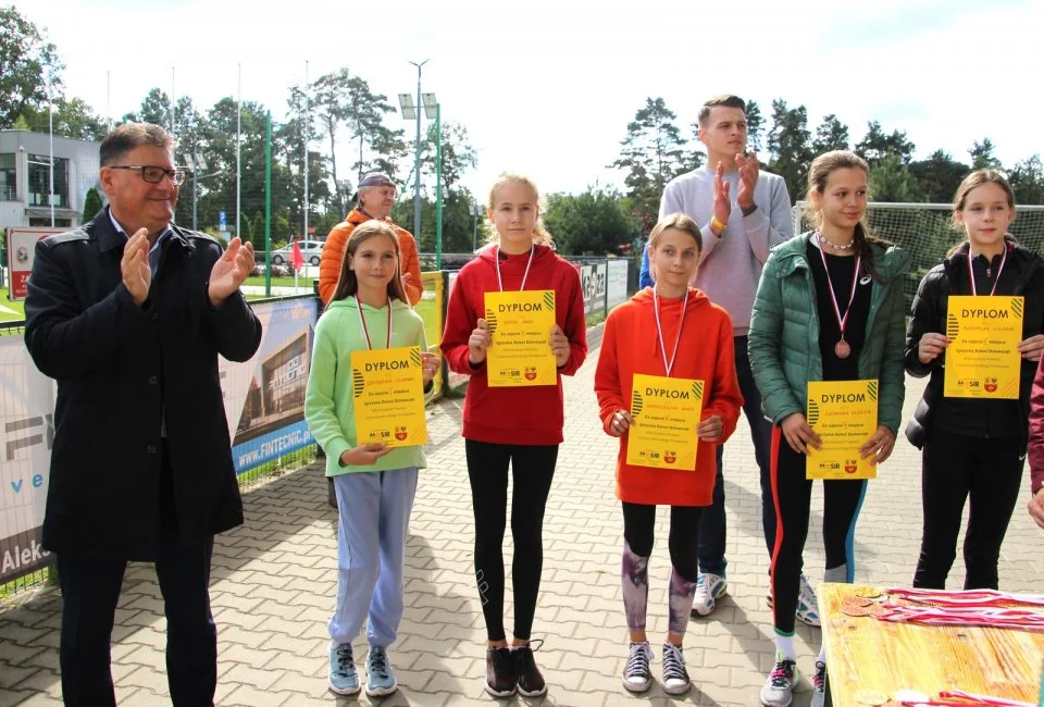 Uczniowie z powiatu zgierskiego zainaugurowali Licealiadę i Igrzyska Młodzieży Szkolnej