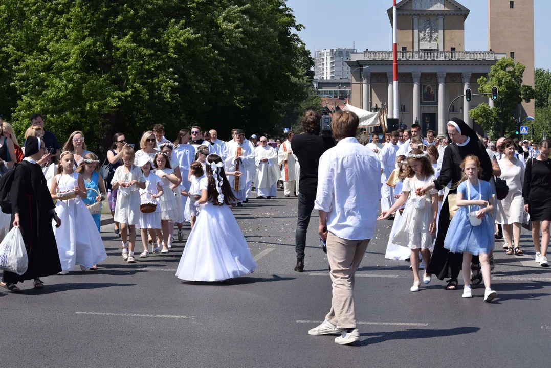 Procesje Bożego Ciała przeszły ulicami Łodzi