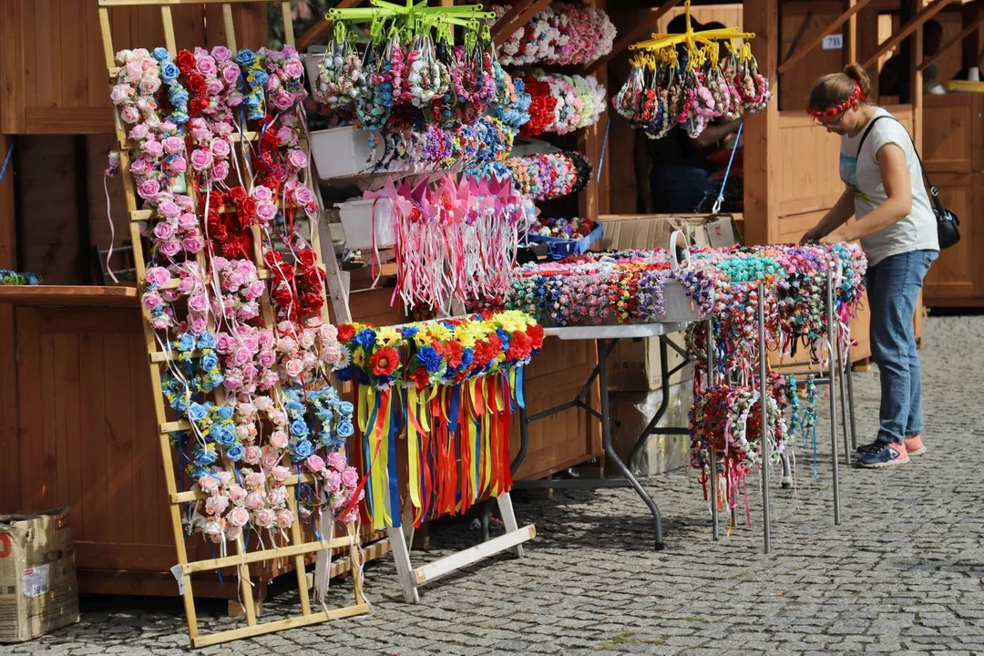 W centrum Kutna ruszył Jarmark Różany