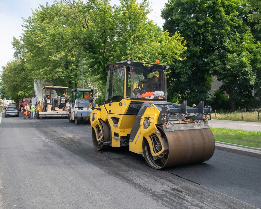 Remont ważnej ulicy w centrum miasta. Na jakim etapie są drogowcy? [ZDJĘCIA] - Zdjęcie główne