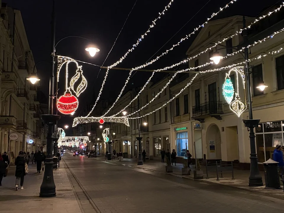 Świąteczna iluminacja na Piotrkowskiej